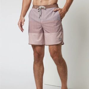 Vuori NWT cruise board shorts